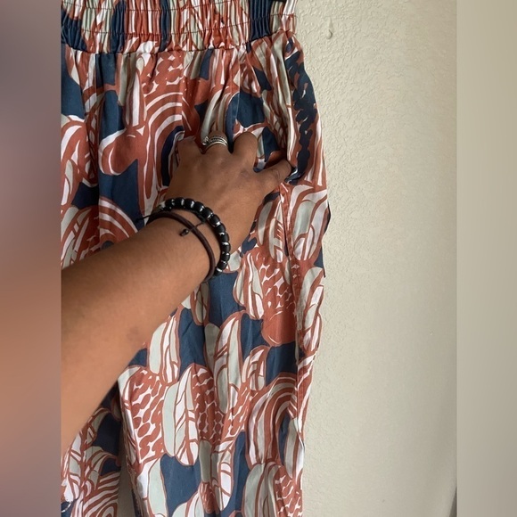 Garvel and gold pants - Picture 2 of 5